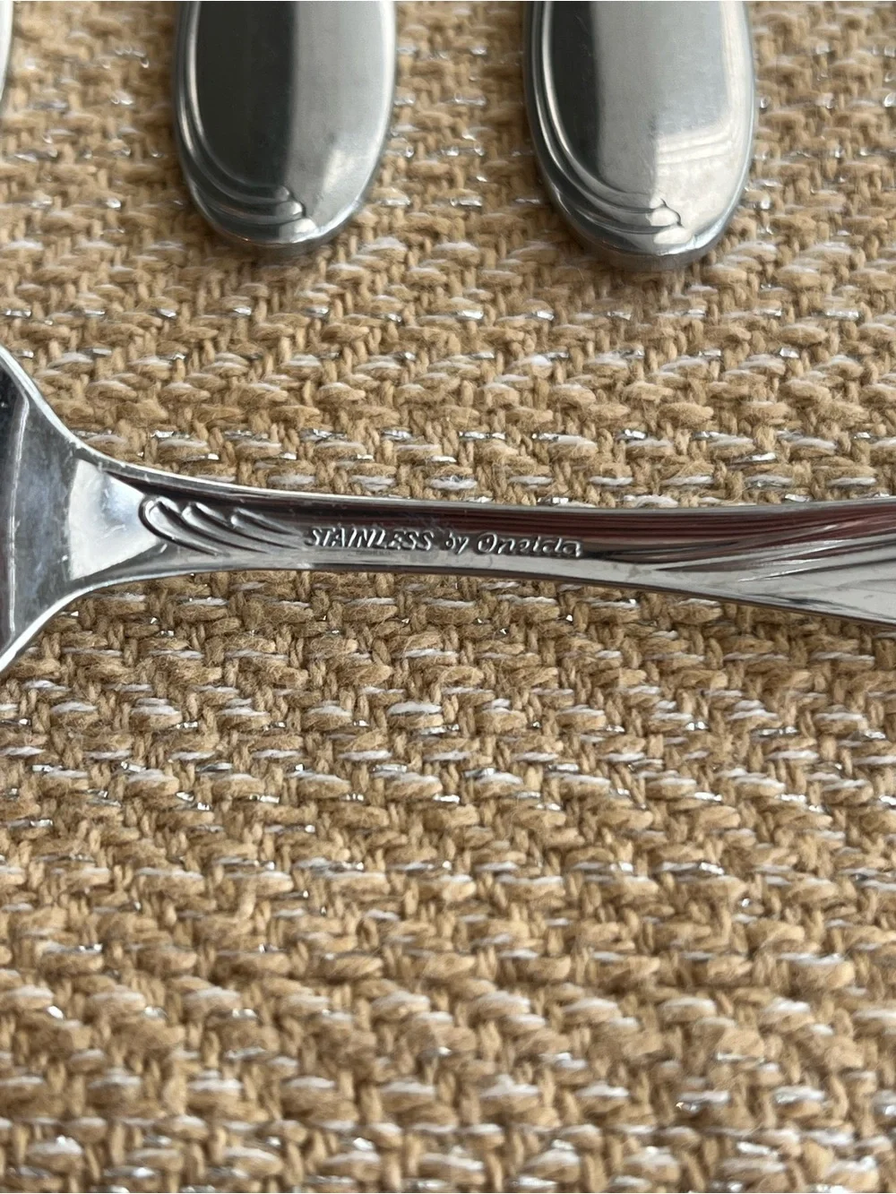 Oneida CAMBER CRESTA Windswept Scroll Stainless Flatware - Salad Forks (6)